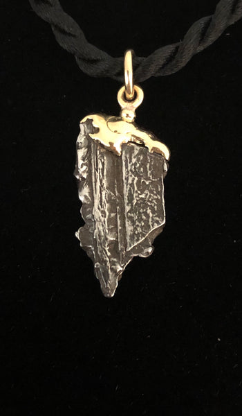 Nantan Meteorite Pendant with 18kt yellow gold