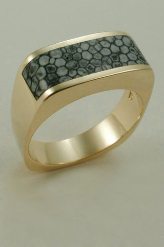 The Original Stingray Coral in 18kt Gold Band The Original Stingray Coral in 18kt Gold Band