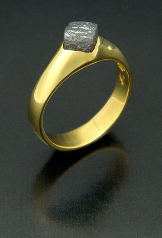 Placer Gold Ring set with Diamond Crystal Placer Gold Ring set with Diamond Crystal